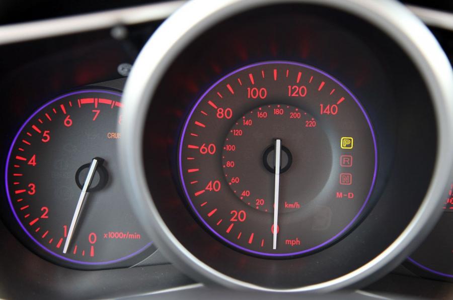  Mazda CX-7 2011 года  (фото 18 из 41)